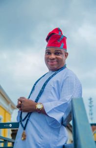 Senator Alli celebrates ex-Oyo NUJ chair, Babalola at 50